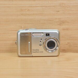 Kodak Easyshare CX7530 5 MP Digital Camera, with 3x Optical Zoom